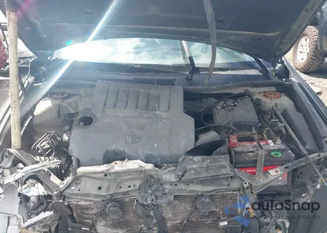 2012 Toyota Camry Xle V6 z USA, uszkodzony, nr VIN 4T1BK1FKXCU522645